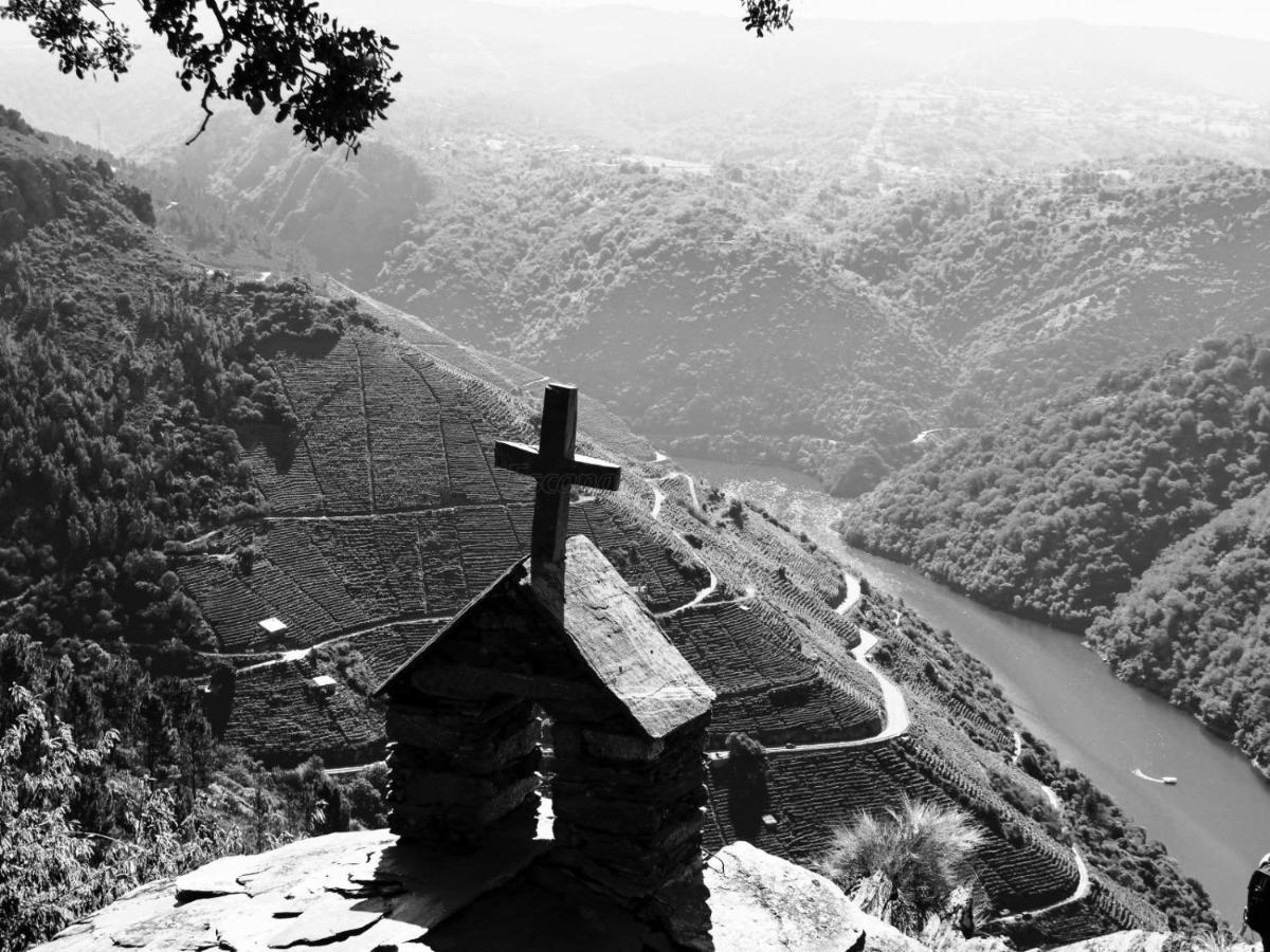 הוילה Casa Doade, En A Ribeira Sacra מראה חיצוני תמונה